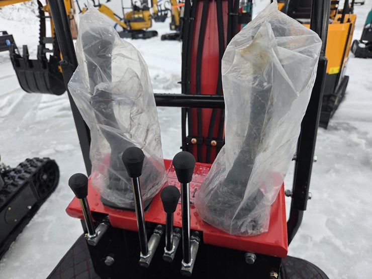 #2191-•-unused-future-ft13-mini-excavator-image-27