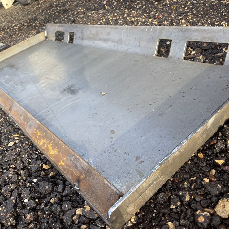 #1181 • Unused Skidsteer Weldable Quick Attach Plate