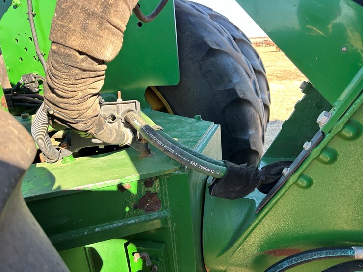 john-deere-9560r-image-37