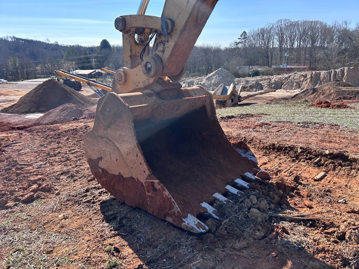 caterpillar-349el-image-24