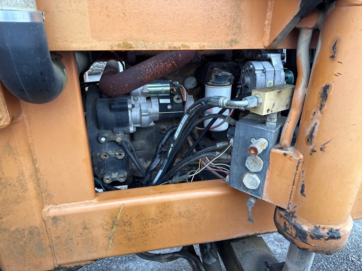 lull-644b-42-image-19