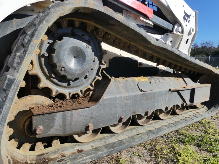 2021-bobcat-t770-image-6