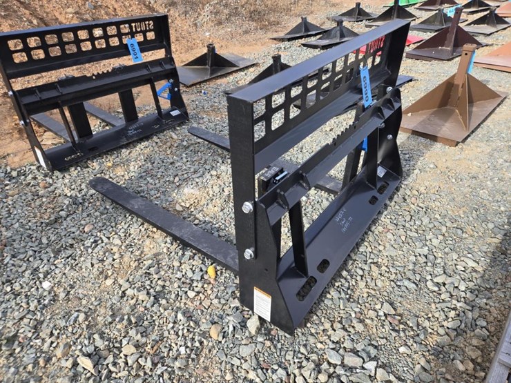 #6002-•-unused-48"-stout-skid-steer-pallet-forks-image-4