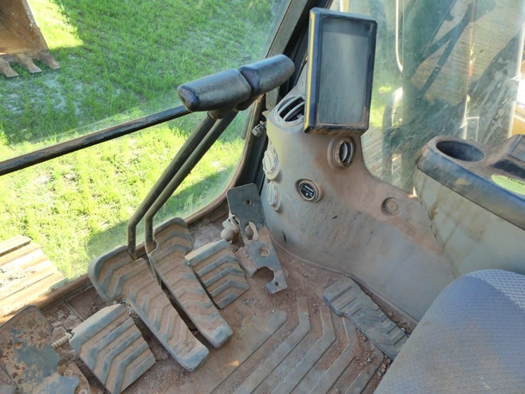 volvo-ec220el-image-16