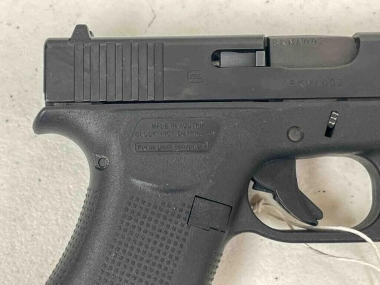 glock-pistol-image-9