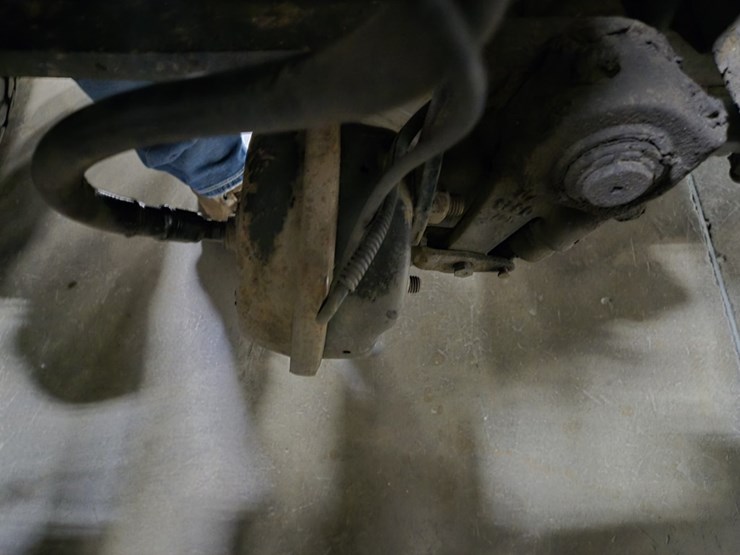 #2295-•-2016-freightliner-cascadia-day-cab-truck-tractor-image-41