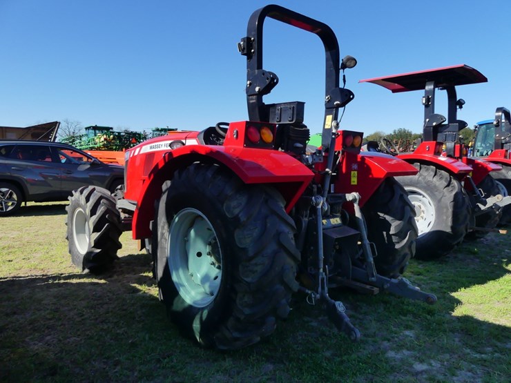 massey-ferguson-4710-image-4