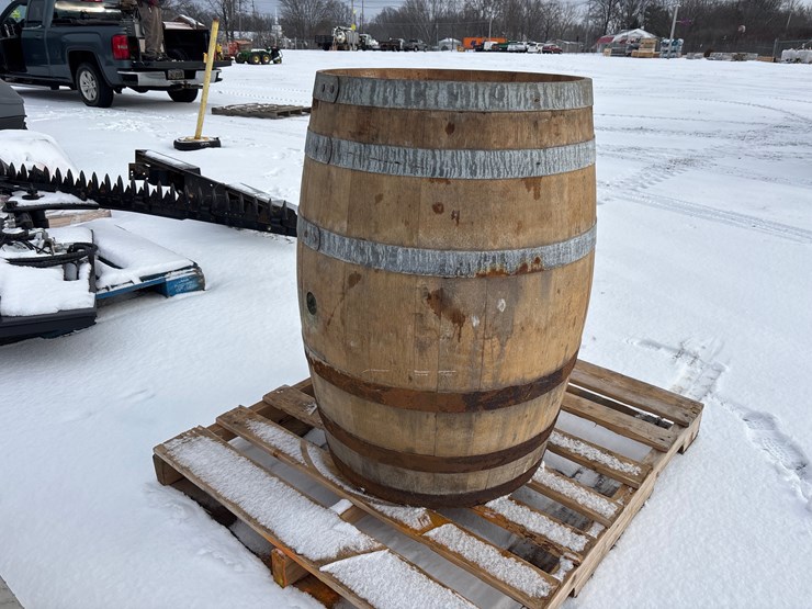 #6565-•-d1.-empty-wooden-barrel-image-2