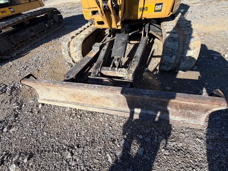 caterpillar-305e2-cr-image-4