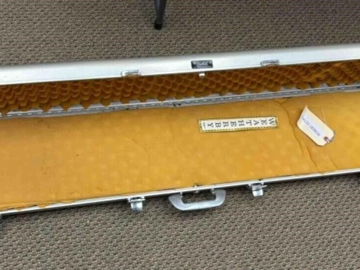 weatherby-mark-v---rifle---1-of-1000-image-17