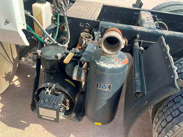 2014-international-prostar-image-6