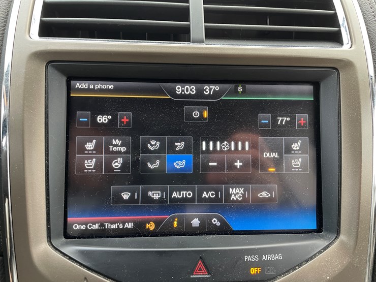 2012-lincoln-mkx-image-38