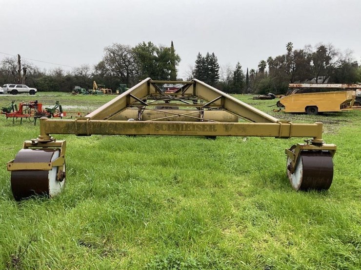 (offsite)-schmeiser-18'x40'-triplane-image-5