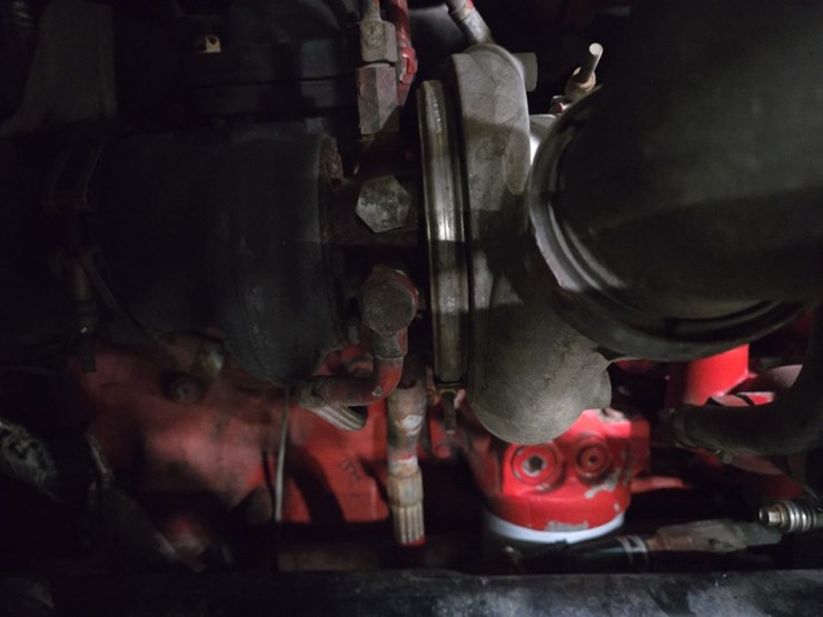 #2298-•-2015-freightliner-cascadia-day-cab-truck-tractor-image-50