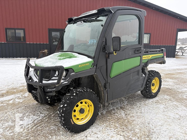 john-deere-gator-xuv-835m-image-1