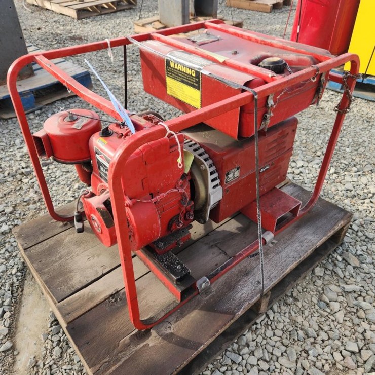 #6032 • Dayton Professional 3000 Watt Portable Generator