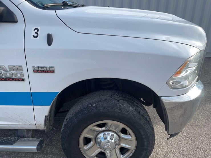 2016-ram-2500-tradesman-image-19