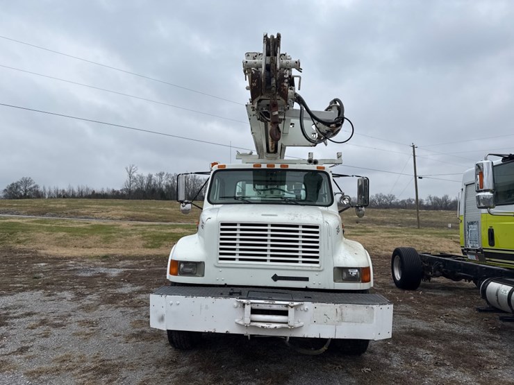 2000-international-4900-image-6