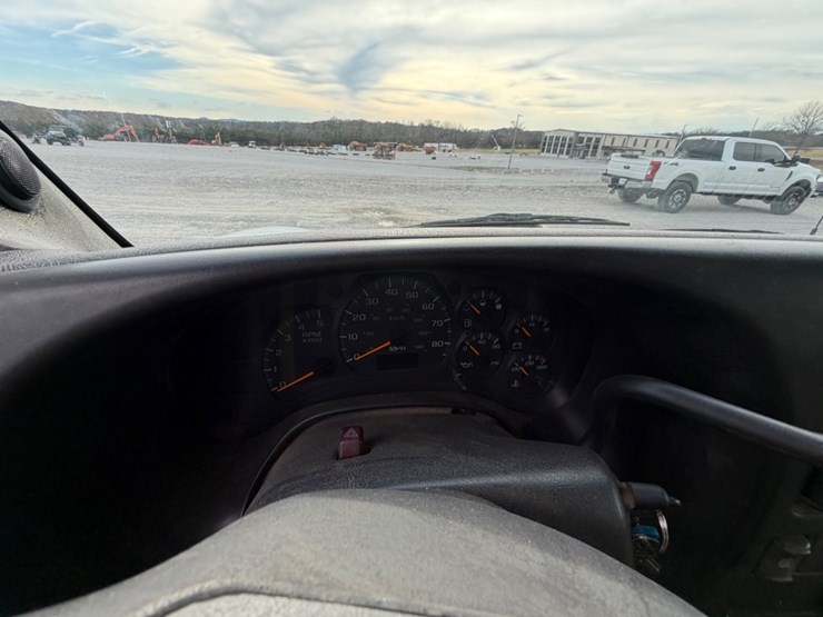 #30699-•-2003-chevrolet-c4500-single-axle-service-truck-image-20