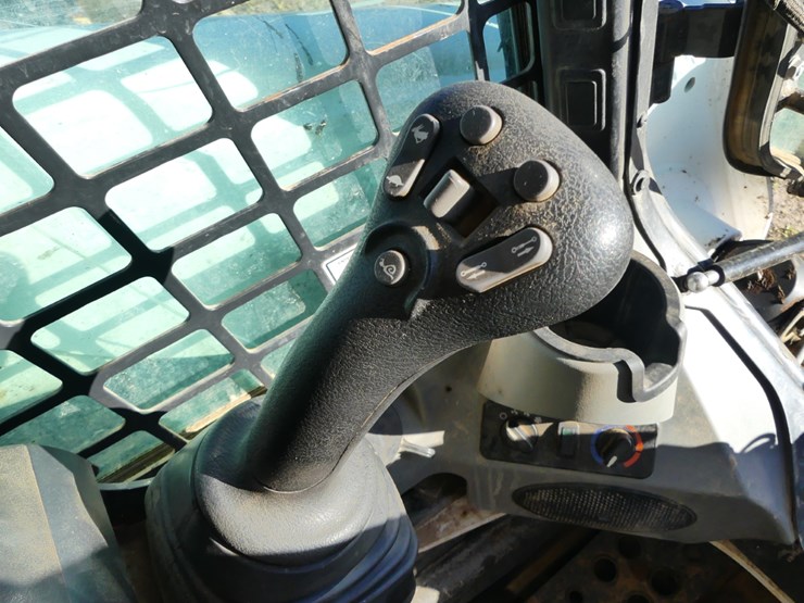 2019-bobcat-t870-image-13