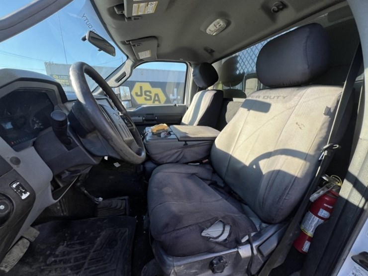 2015-ford-f450-xlt-sd-image-30