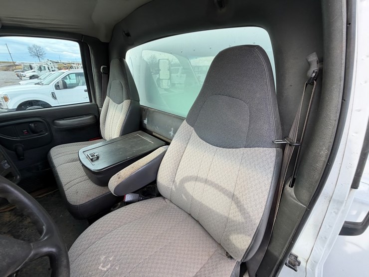 #30699-•-2003-chevrolet-c4500-single-axle-service-truck-image-17