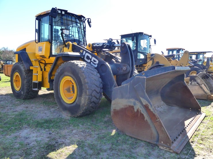 2019-jcb-457-image-2