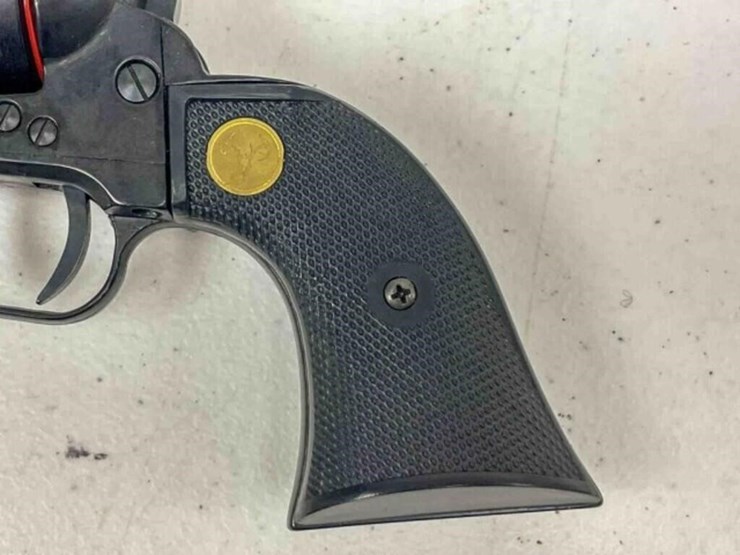 traditions-perf.-revolver-image-4