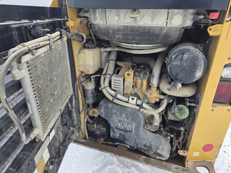 caterpillar-236d-image-27