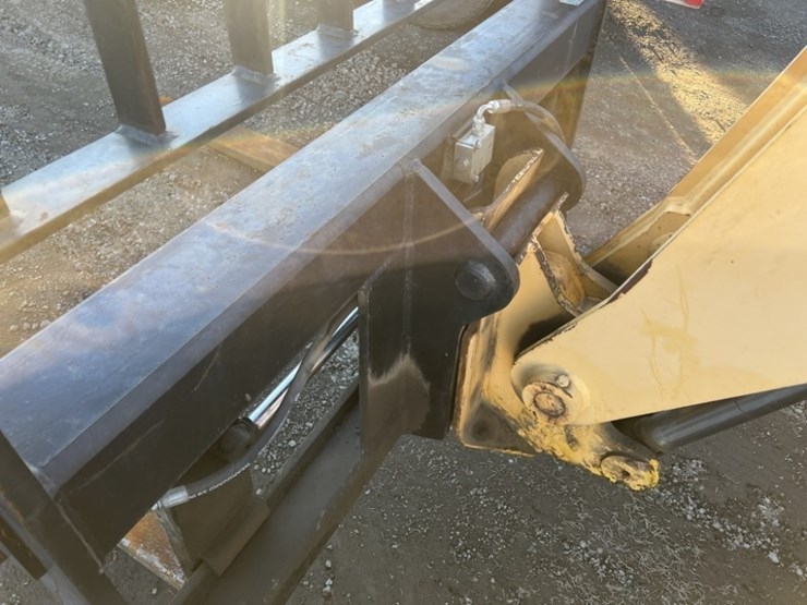 2004-gehl-dl10h44-image-10