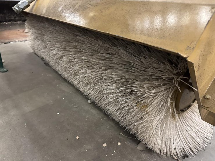 #3281-•-ase-sweeper-broom-attachment-image-12