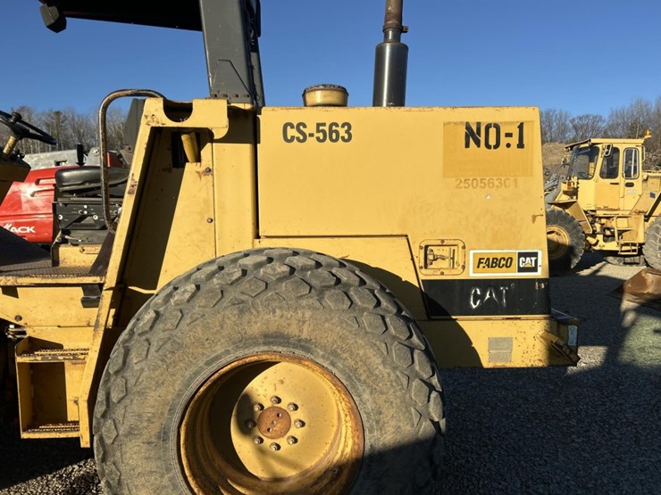 1992-caterpillar-cs-563-image-22