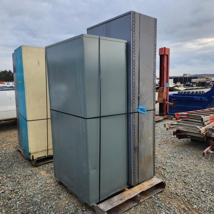 #6042 • (2) Cabinets