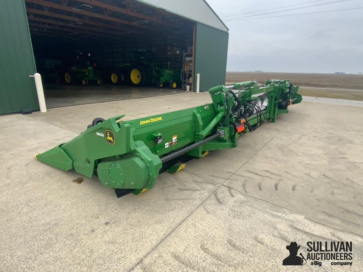 2021-john-deere-c12f-image-7