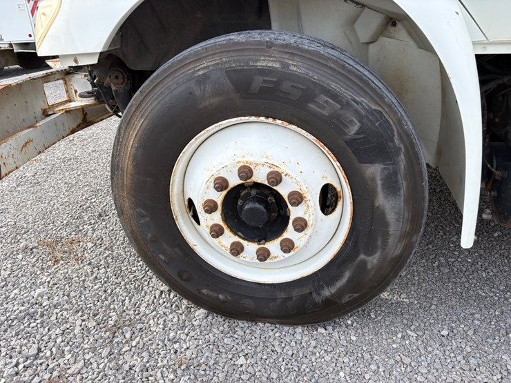 2003-international-durastar-4300-image-14