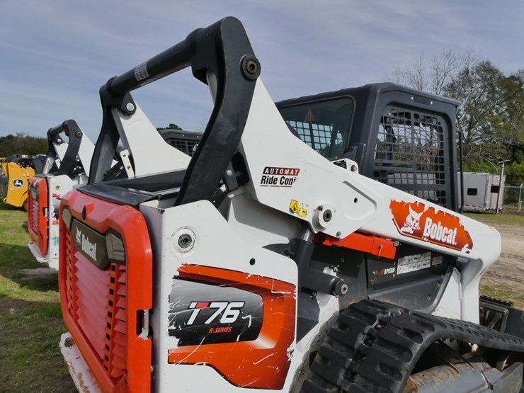 2020-bobcat-t76-image-8