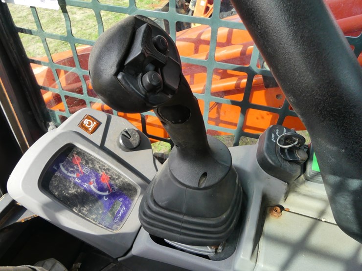 2019-kubota-svl75-2-image-13