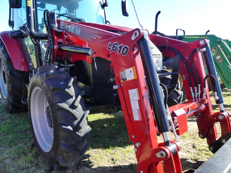 2024-case-ih-farmall-75a-image-11