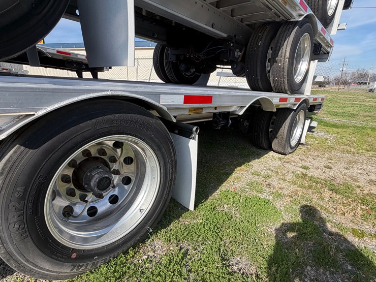 2024-doonan-titanium-image-2