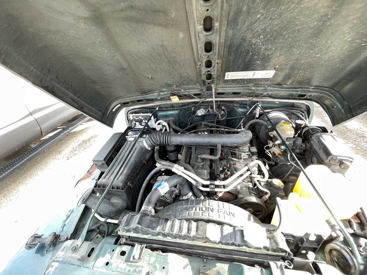 2000-jeep-wrangler-sport-image-61