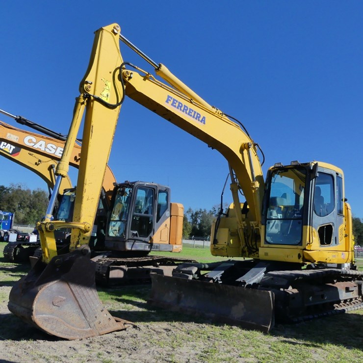 KOMATSU PC138US LC