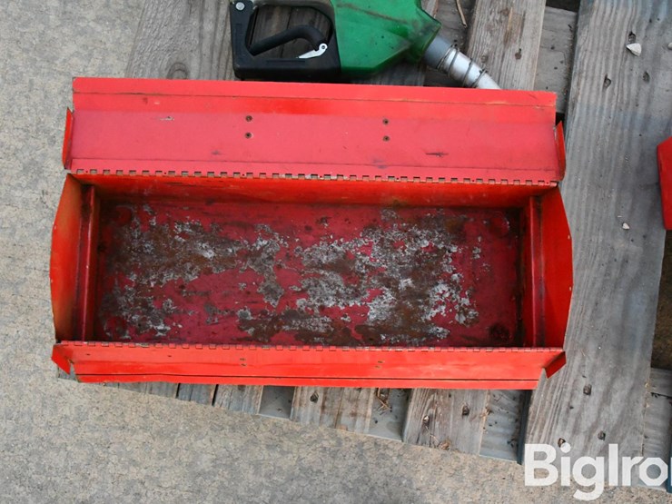 pallet-of-farm-support-image-13