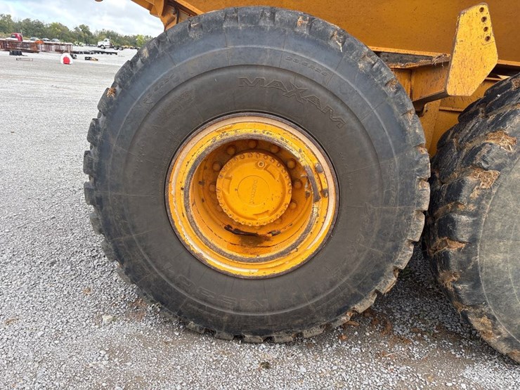 2017-volvo-a25g-image-12