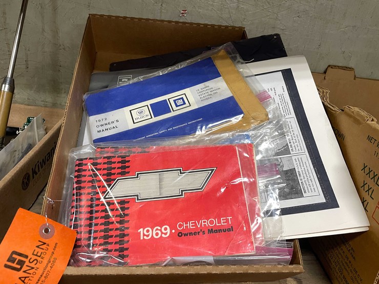 #2082-•-auto-manuals-and-advertising-(prld)-image-1