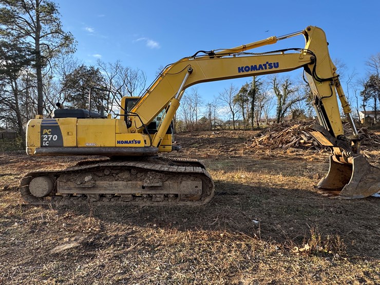 komatsu-pc270-lc-8-image-4