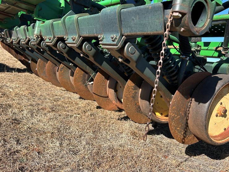 john-deere-750-image-6