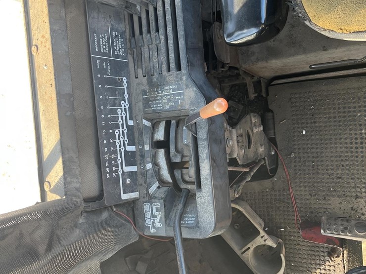 john-deere-8640-image-23