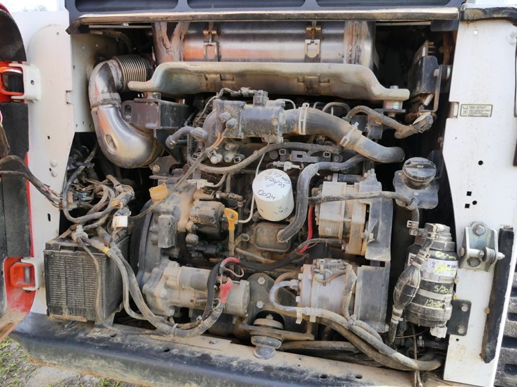 2018-bobcat-t770-image-9