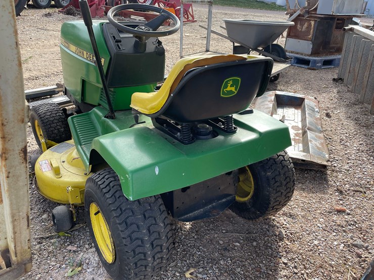 john-deere-165-image-4
