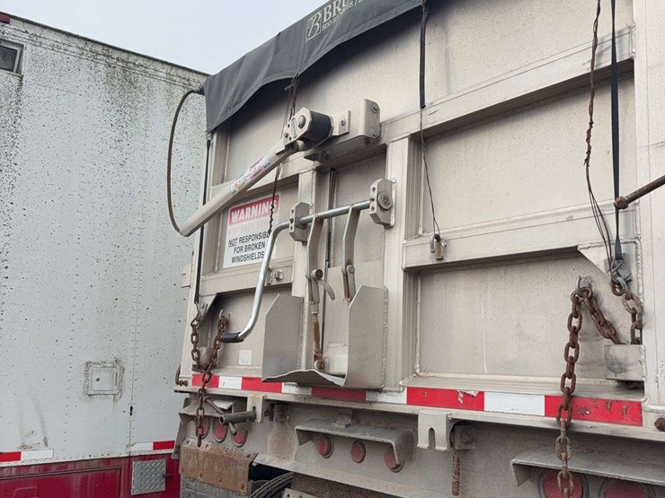 1997-mac-34ft-dump-trailer,-tires-are-80%,-new-hoist-2-years-ago,-new-liner-2-years-ago,-automatic-roll-tarp,-new-jacks,-just-downsizing,-nice-trailer-image-18